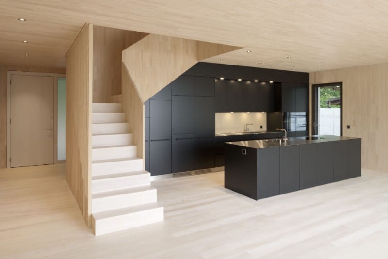 Holzelementbau und Innenausbau mit Schreinerarbeiten