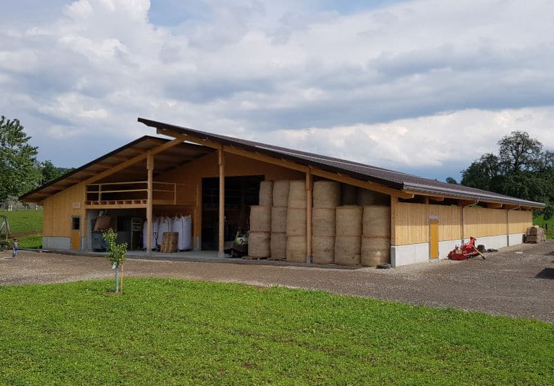 neubau-mutterkuhlaufstall